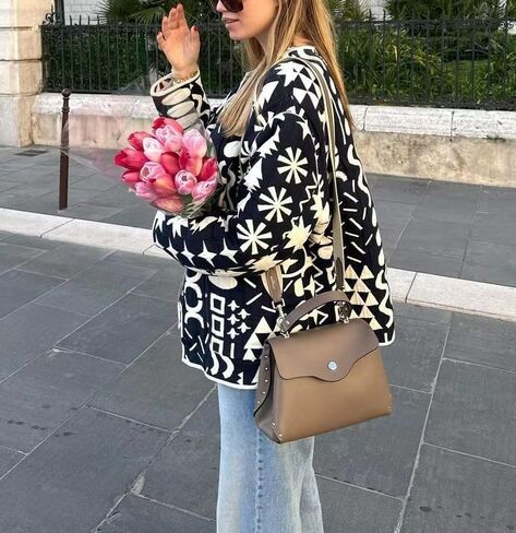 سترة نسائية مبطنة خفيفة الوزن ومبطنة بطبعة زهور، معطف شتوي عتيق بأزرار سفلية، سترة خارجية in Saudi Arabia
