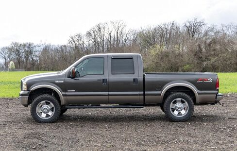 خطوات بيضاوية خشنة لسيارات فورد F-250 سوبر ديوتي 1999-2016 | طاقم الكابينة - 21013 in Saudi Arabia