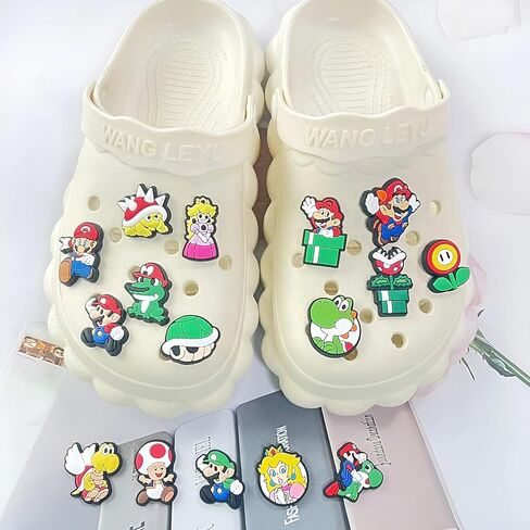 Shoe accessories decoration, cartoon-themed shoe charms, cute shoe ornaments, shoe charms, party gifts for girls, children. in Kuwait