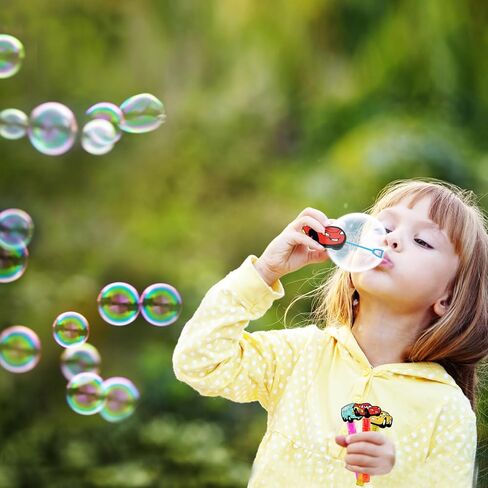 عصا فقاعات السيارة للأطفال 24 قطعة (8 أنماط)، عصا فقاعات السيارة اللطيفة رائعة لمستلزمات حفلات أعياد الميلاد in Kuwait