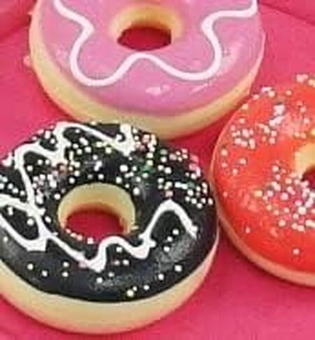 إكسسوار أثاث متجر دمية إيميلي روز مقاس 18 بوصة للأطفال - الكثير من ملحقات الطعام التظاهرية الممتعة، بما في ذلك السلع المخبوزة الواقعية مقاس 18 بوصة | الدمى مقاس 18 بوصة غير متضمنة in Kuwait