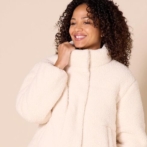 Amazon Essentials Women's Crop Puffer Jacket (Available in Plus Size) in Saudi Arabia