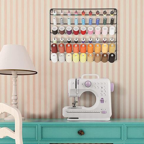 حامل خيط مثبت على الحائط على سطح الطاولة، 28 بكرة خيط منظم بكرات معدنية لخيوط الخياطة، حامل خيط تخزين خيط الخياطة لخياطة اللحف وخيوط الخياطة باللون الأسود in Kuwait