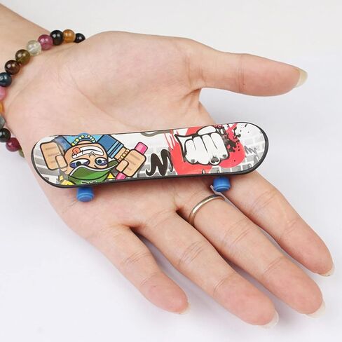 مجموعة 5 قطع من ألواح الأصابع متعددة الألوان - سكوتر تزلج صغير من البلاستيك القوي للكبار متنوع، صغير الحجم وخفيف الوزن وسهل الحمل in Kuwait