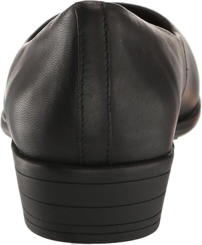 Trotters Women's Rozalin Loafer Flat in Saudi Arabia
