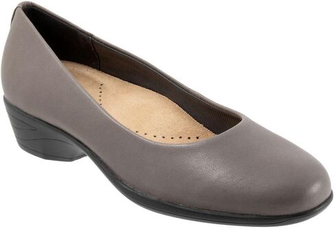 Trotters Women's Rozalin Loafer Flat in Saudi Arabia