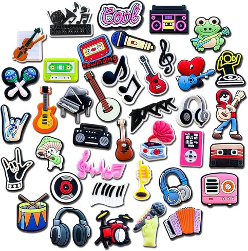 40 قطعة من سحر الأحذية لشاحنة البهجة وحيد القرن ونباتات رائد الفضاء، مجموعة سحر رعاة البقر الإرهابية والبستنة ومخيم التمساح لتزيين الأحذية in Kuwait