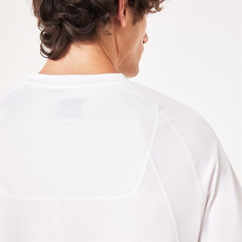 Oakley Men's Repreve Ellipse Short Sleeve Rashguard in Saudi Arabia