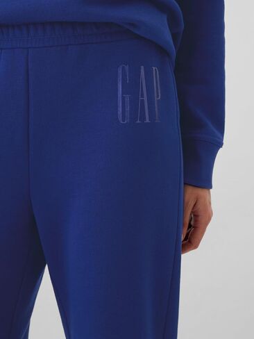 GAP Women's Logo Jogger in Saudi Arabia