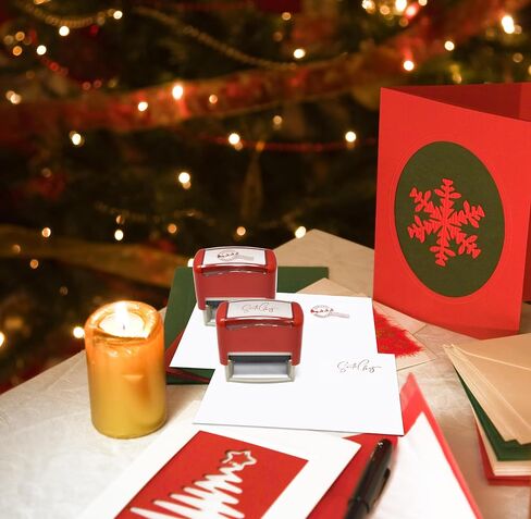 مجموعة طوابع مطاطية ذاتية التحبير لعيد الميلاد من Gift Boutique مكونة من 2 ختم توقيع سانتا كلوز وختم بريد الرنة بالقطب الشمالي باللون الأحمر لعطلة عيد الميلاد ومغلفات رسائل ورسائل الهدايا in Kuwait