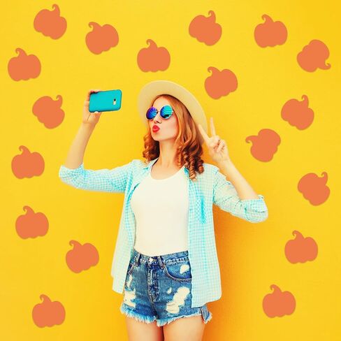 100 PCS Pumpkin Cutouts for Bulletin Board Decoration, Pumpkins Shape Paper Cutouts for Thanksgiving Fall Autumn Halloween Classroom Bulletin Board Party Decorations, 4x4 Inch in Kuwait