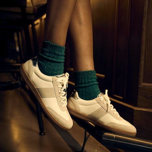 جوارب GOLDTOE للسيدات لامعة بطول متوسط ​​الطول، 3 أزواج، كريمي متنوع، مقاس الحذاء: 6-9 in Kuwait