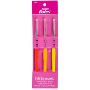 Susan Bates Crochet Hook Set, Extra Fine-Sizes 0.6mm, 0.7mm, 0.8mm