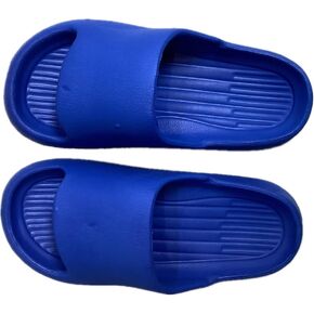 Kids Slides Sandals For Boys Girls EVA Non-Slip Cloud Slippers Soft Comfy Thick Sole for Bathroom Shower Summer Pool Beach Slides Slippers