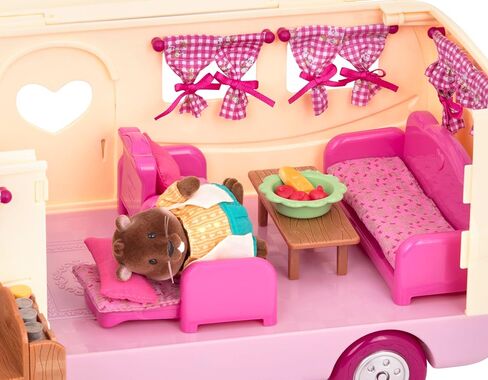 ليل وودزيز - Happy Camper Pink مع لعبة مركبة قابلة للفصل - مجموعة لعب بيت الدمى 40 قطعة بما في ذلك الأثاث، ومستلزمات الطعام والمطبخ للأطفال بعمر 3 سنوات فما فوق - تباع شخصيات الدمى بشكل منفصل in Saudi Arabia