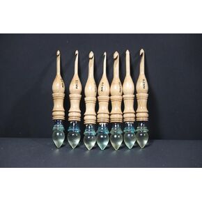 The expo crafts Wooden Crochet Hooks Set of 7 - Natural Hand-Turned Ergonomic Custom Hooks, Engraved with Sizes - Perfect Gift for Her Blue
