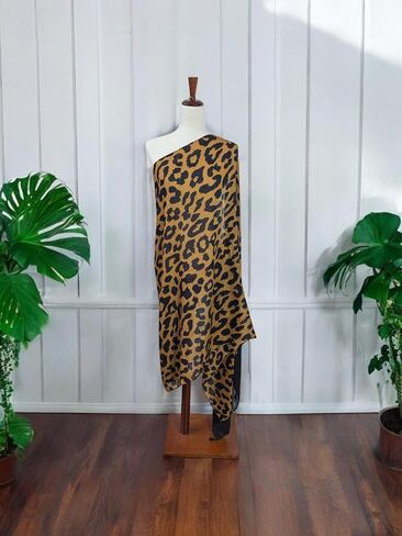 Women's Lightweight Summer Scarf with Tassels in Saudi Arabia