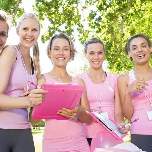 مجموعة إكسسوارات التوعية بسرطان الثدي مكونة من قطعة واحدة من الحافظة مع تخزين 5 قطع من أقلام سرطان الثدي و50 قطعة من ملصقات سرطان الثدي للنساء وشارات عامة لمناسبات سرطان الثدي ومستلزمات الحفلات in Saudi Arabia