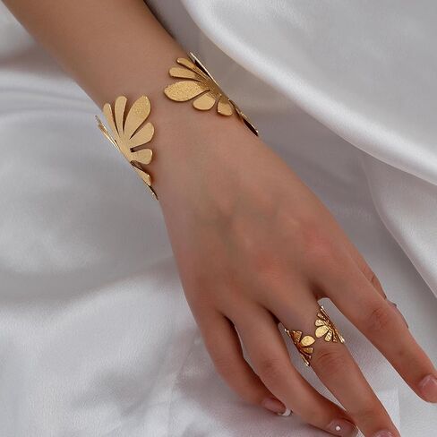 Chunky Gold Cuff Bracelets Wide Cuff Bangle Bracelet Flower Butterfly Leaf Peace Sign Star Open Chunky Cuff Bracelet Wrist Cuff Wrap Bracelet for Women Girls in Saudi Arabia
