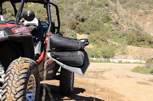 مجموعة حقائب Nelson Rigg Polaris RZR والباب الأمامي مع وسادة ركبة قابلة للإزالة؛ يناسب معظم موديلات Polaris RZR 2014-2021 وCan Am Maverick in Kuwait