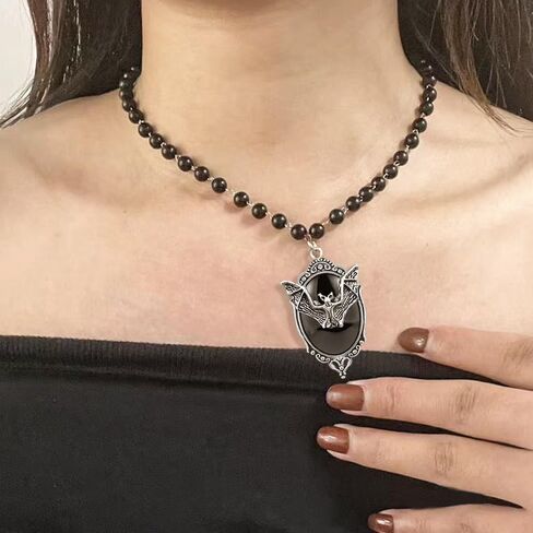 الخفافيش النقش قلادة القوطية الأسود مطرز الخفافيش قلادة الأسود كابوشون قلادة الهالوين، قلادة مسبحة الساحرة مجوهرات اكسسوارات للنساء in Kuwait