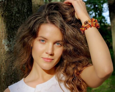 Amber Wire Snake, Adult Bracelet, Handmade Polished Baltic Amber Jewelry, 6.3" - 7" wrist size in Saudi Arabia