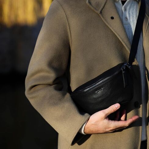 حقيبة برلينر باجز الجلدية العتيقة فاني باك نوح، حقيبة حزام كروس للرجال والنساء - بني in Kuwait