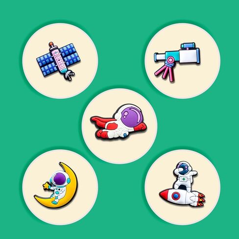 لعبة رياضية شاحنة الأبجدية سحر الأحذية، رائد الفضاء الجوراسي البناء مركبة الغابة الحيوان تمساح حزمة سحر لتزيين الأحذية in Kuwait