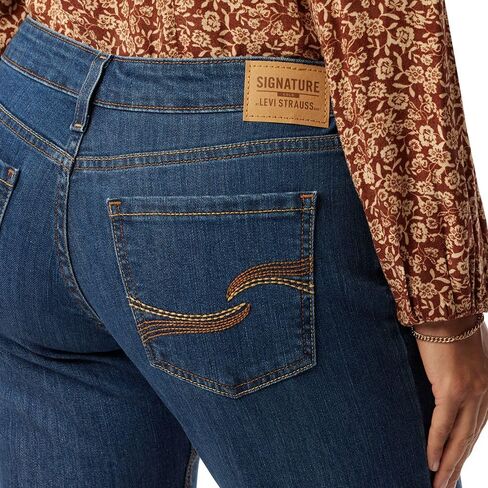 توقيع Levi Strauss & Co. جينز نسائي ذهبي بقصة مستقيمة (مصقول) in Kuwait