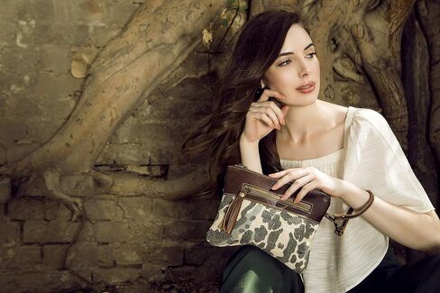 Myra Bag Distressed Pouch Camo in Saudi Arabia