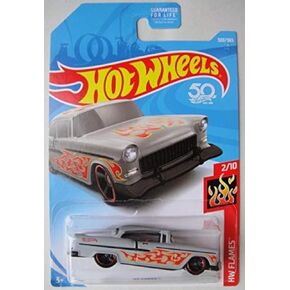 هوت ويلز HW FLAMES 2/10, LT. رمادي '55 تشيفي مع لهب أحمر 300/365 بطاقة الذكرى الخمسين