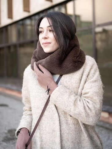 Futrzane Modern Snood - Faux Fur Infinity Scarf for Women - Soft Winter Cowl in Kuwait