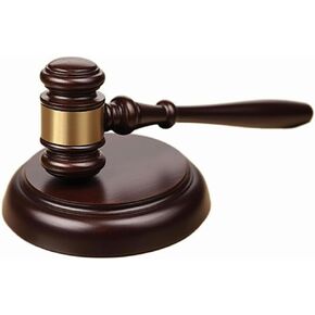 مجموعة Gavel وSound Block هدية للمحامي القاضي رئيس مجلس الإدارة، ملحق مكتب أنيق لرئيس النادي المحلي in Kuwait