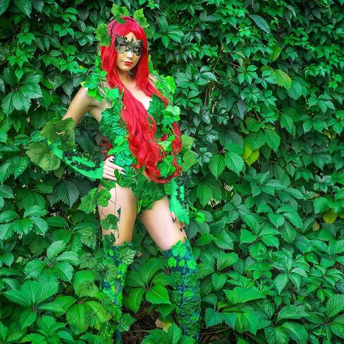 11 Pcs Halloween Lethal Beauty Women & Evil Man Costume Accessories for Couples Include Wig Eye Mask Sleeves Headband Eye Patch Vine Leaves Scepter Hat Gloves Tie for Halloween Cosplay in Saudi Arabia