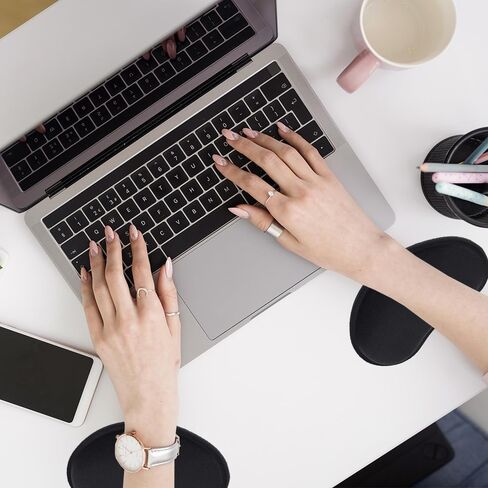 Wrist Rest for Mouse, Ergonomic Soft Silicone Wrist Cushion Support Pad, Mouse Wrist Pad with Non-Slip Base for Typing Pain Relief, Office, Home, Gaming, Computer, Black in Saudi Arabia