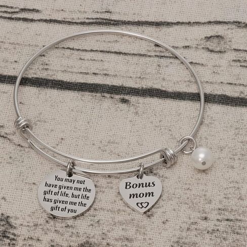 مكافأة أمي هدية زوجة الأب سوار هدايا زوجة الأب هدايا الأم في القانون هدايا أمي بالتبني من طفل الزوج أفضل هدايا عيد ميلاد لزوجة الأم من ابنة ربيب خطوة أمي سوار in Kuwait