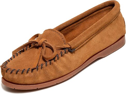 حذاء Minnetonka النسائي سهل الارتداء - حذاء بدون كعب للنساء، صورة ظلية لوفر من الجلد الكلاسيكي، وسادة قدم مبطنة in Kuwait