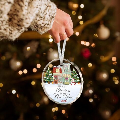 Christmas Ornaments, 3 * 3Inch Transparent Glass Expecting Baby 2025 Baby Announcement Ornament The More The Merrier Coming Soon 2025 Pregnancy Xmas Hanging Decor for Husband Grandparents Aunt Uncle in Kuwait