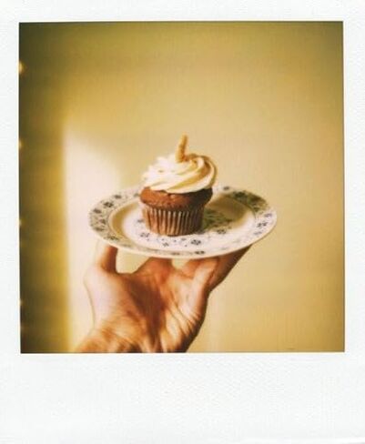 Paris in Color Notes: 20 Assorted Notecards and Envelopes (Paris Photography Stationery, Gift for Francophile) in Kuwait