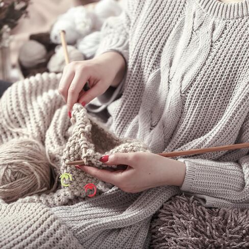 60 قطعة من علامات الغرز الحلزونية وحلقات علامات الحياكة وحلقات غرز الكروشيه الملونة وعلامات قفل الكروشيه لمشروعات الحياكة اليدوية والكروشيه (لون فاتح) in Saudi Arabia