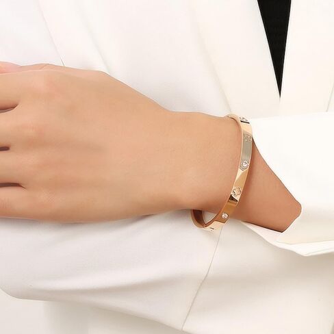 Clover Bracelet 2Pcs, Four Leaf Clover Bracelet Unique Fritillaria Clover Bracelets for Women 18K Gold Plated Four Leaf Lucky Bracelets Jewelry Christmas Valentine's Day Gifts in Saudi Arabia