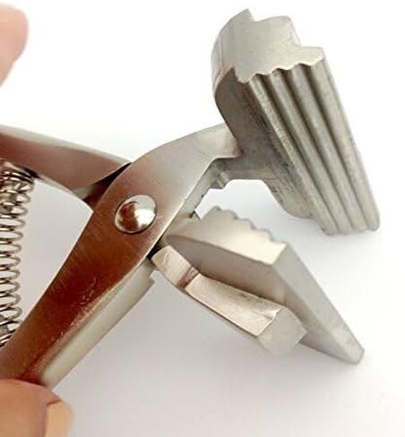 Chrome Canvas Pliers Spring Return Handle Canvas Stretching Plier Handle Stretcher Bars Artist Franing Tool in Kuwait