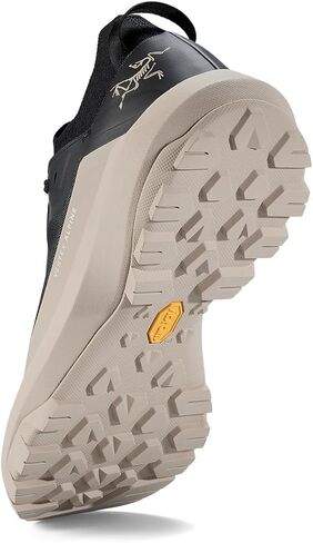 Arc'teryx Men's Vertex Alpine Hiking Shoe in Saudi Arabia