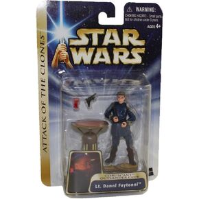 Star Wars Attack of the Clones Coruscant Outlander Club Lt. Dannl Faytonni w/Bar Table Stand, Glass & Blaster