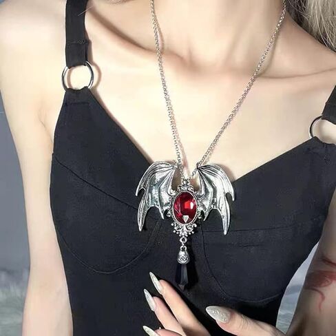 Gothic Bat Wings Large pendant Necklace Vintage Victoria Crystal Necklace Punk Vampire Bat Pendant Necklace Goth Cosplay Party Jewelry Gift for Women in Saudi Arabia