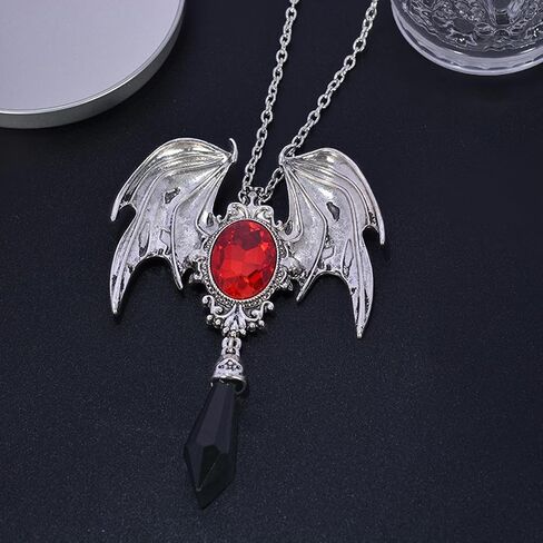 Gothic Bat Wings Large pendant Necklace Vintage Victoria Crystal Necklace Punk Vampire Bat Pendant Necklace Goth Cosplay Party Jewelry Gift for Women in Saudi Arabia