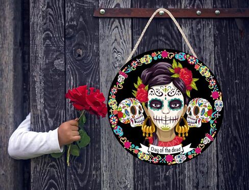 إكليل يوم الموتى، El Día de Los Muertos Door Sgin لواجهة الباب، المكسيك جمجمة السكر فريدا مع الزهور، 12 × 12 بوصة (يوم الموتى) in Kuwait