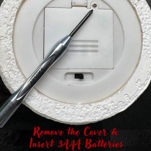 شجرة عيد الميلاد الصغيرة للكلاب من iHeartDogs - تمثال صغير مصنوع يدويًا من الراتنج لشجرة عيد الميلاد لتزيين الكلاب - يساعد على إطعام الكلاب المحتاجة in Kuwait