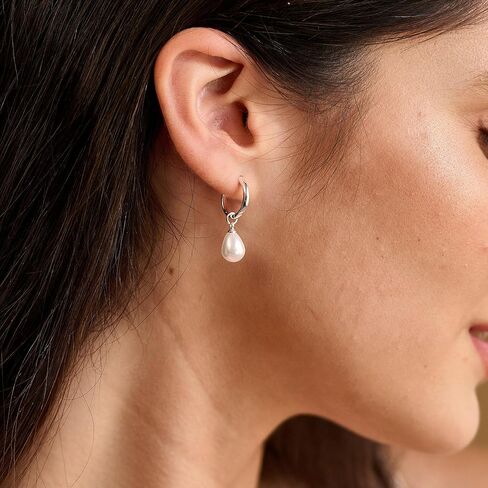 أقراط اللؤلؤ الذهبية للنساء، أقراط متدلية مطلية بالذهب/الفضة عيار 14 قيراط لا تسبب الحساسية، أقراط لؤلؤية خفيفة الوزن، أقراط ذهبية بسيطة، هدايا مجوهرات أنيقة للنساء in Kuwait