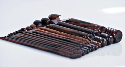 مجموعة خطافات كروشيه مريحة من DnU Avenue Rosewood مقاس 15-3.5 مم إلى 25 مم مع وعاء منحوت عتيق، مجموعة خطافات كروشيه خشبية للأيدي المصابة بالتهاب المفاصل، وخطافات الحياكة والكروشيه، سهلة الإمساك باللون البني in Kuwait